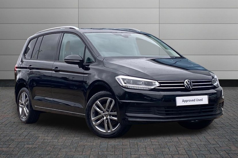 Volkswagen Touran listing photo