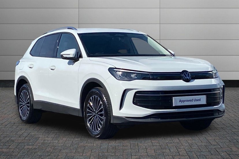 Volkswagen Tiguan listing photo