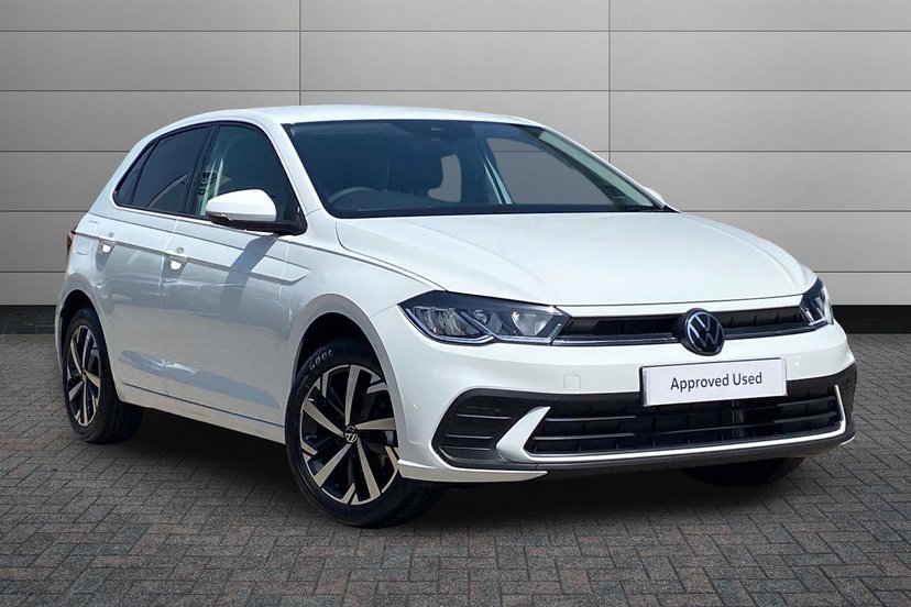 Volkswagen Polo listing photo