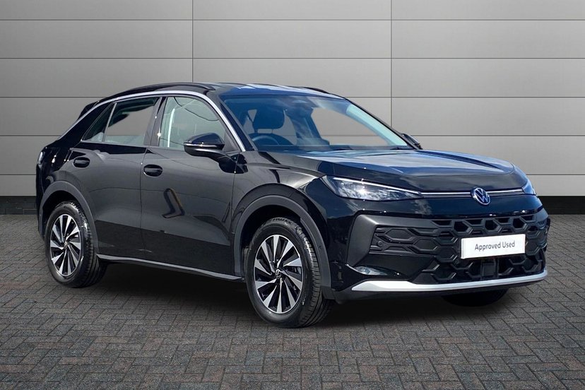 Volkswagen T-Roc listing photo