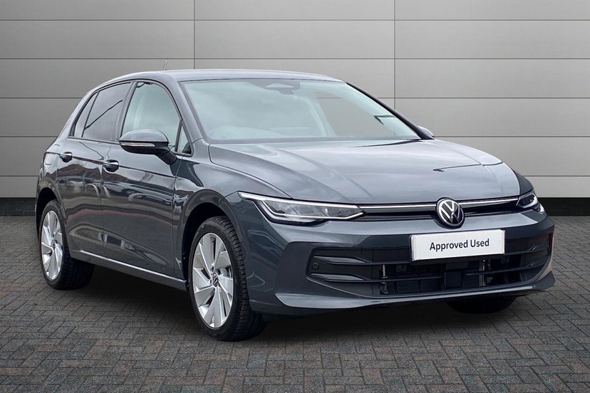 Volkswagen Golf listing photo