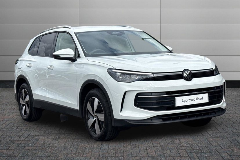 Volkswagen Tiguan listing photo