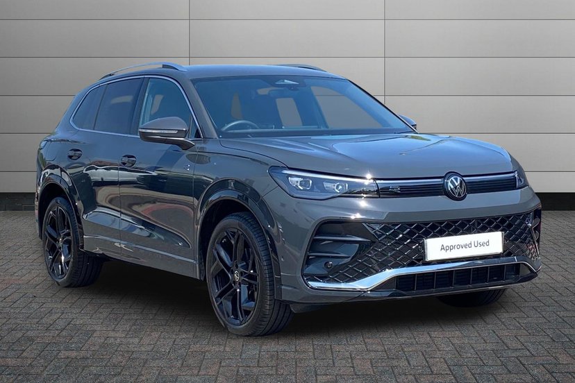 Volkswagen Tiguan listing photo