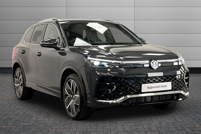 Volkswagen Tiguan listing photo