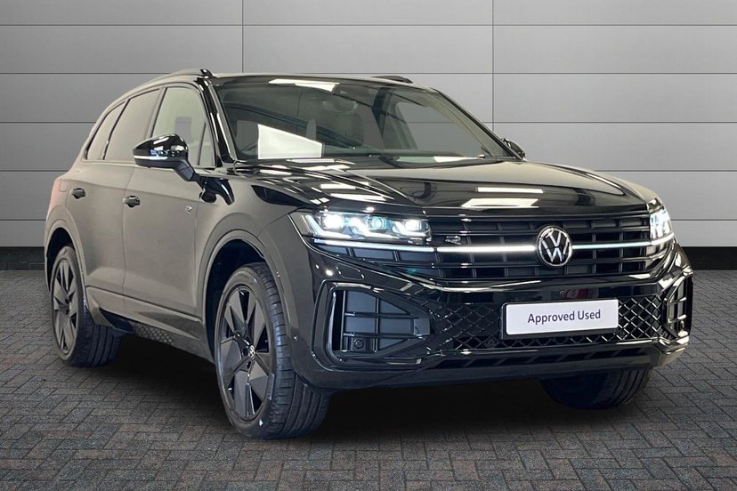 Volkswagen Touareg listing photo