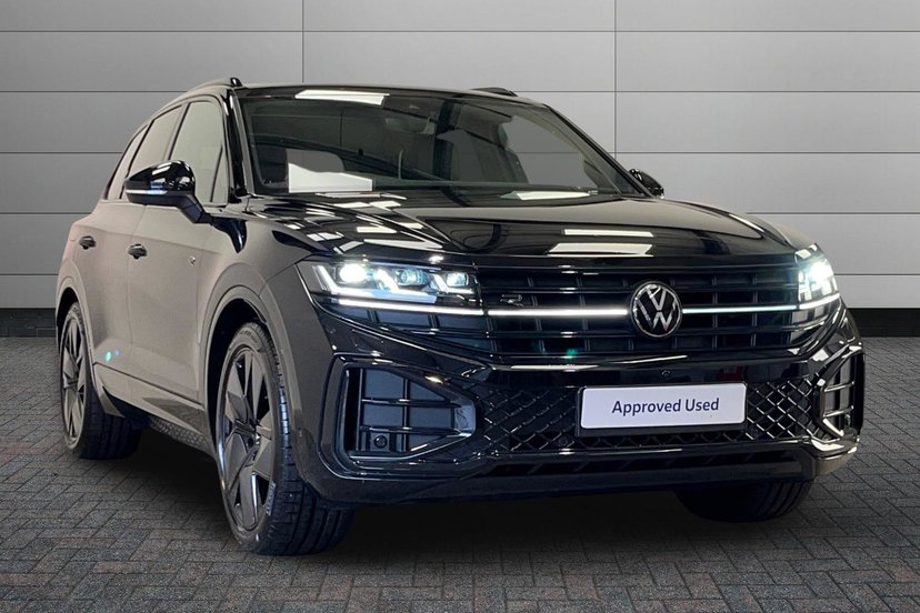Volkswagen Touareg listing photo