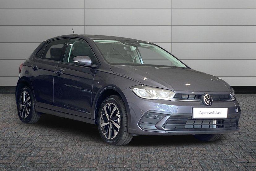 Volkswagen Polo listing photo