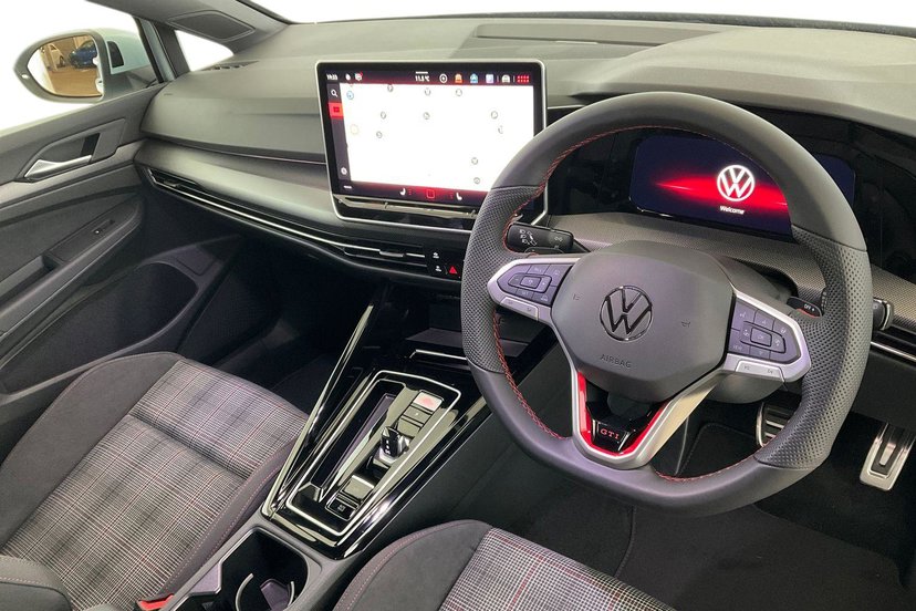 2026 Volkswagen Golf thumbnail 7