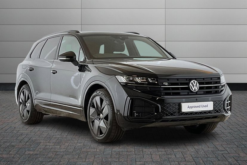Volkswagen Touareg listing photo