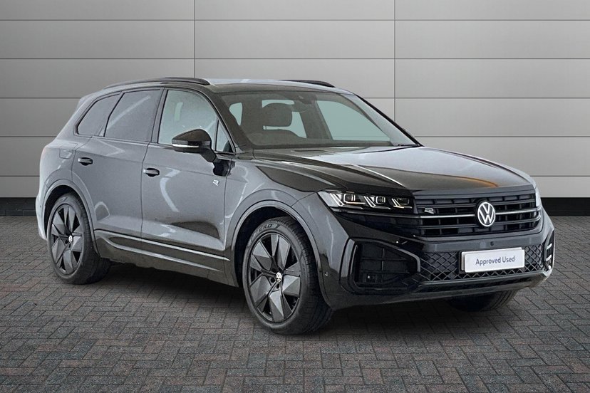 Volkswagen Touareg listing photo