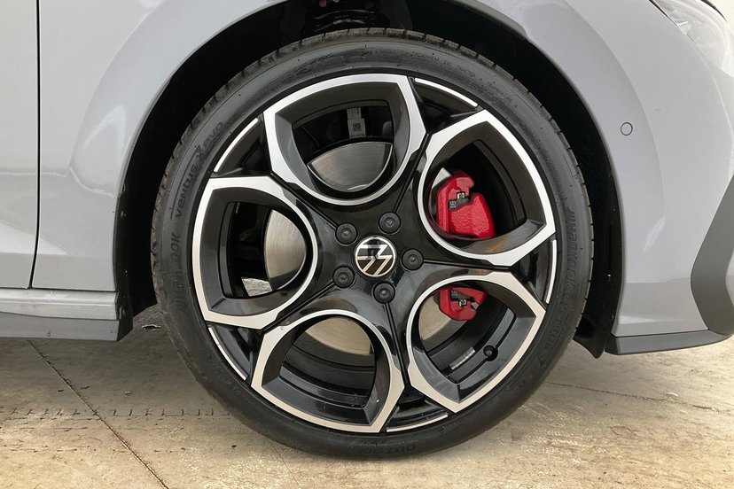 2026 Volkswagen Golf thumbnail 16