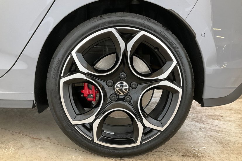 2026 Volkswagen Golf thumbnail 18