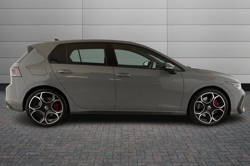 2026 Volkswagen Golf thumbnail 5