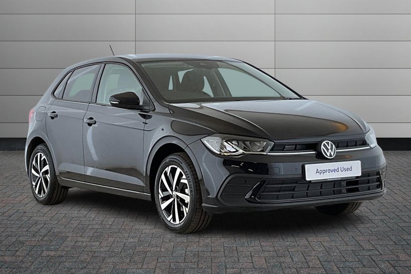 Volkswagen Polo listing photo