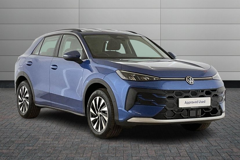 Volkswagen T-Roc listing photo