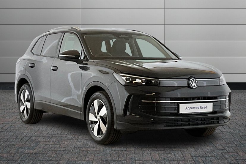 Volkswagen Tiguan listing photo