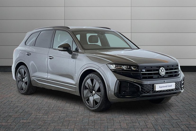 Volkswagen Touareg listing photo