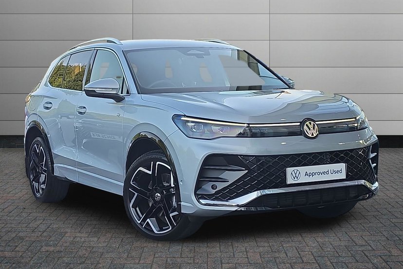 Volkswagen Tiguan listing photo