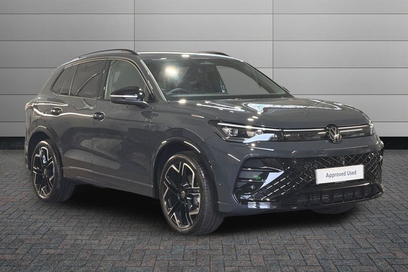 Volkswagen Tiguan listing photo