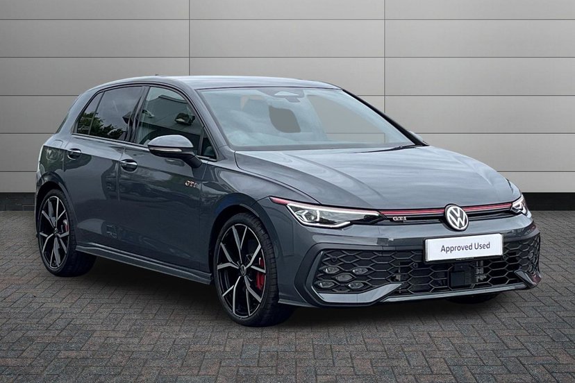Volkswagen Golf listing photo