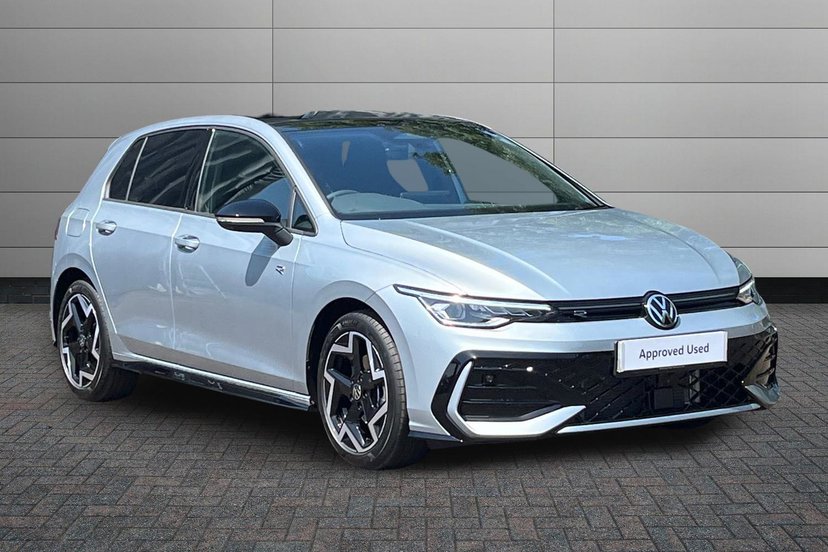 Volkswagen Golf listing photo