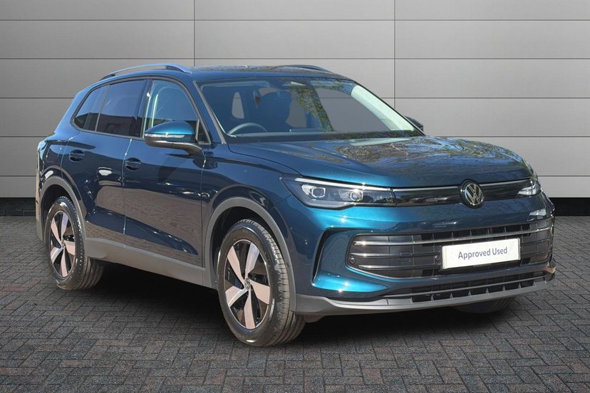 Volkswagen Tiguan listing photo
