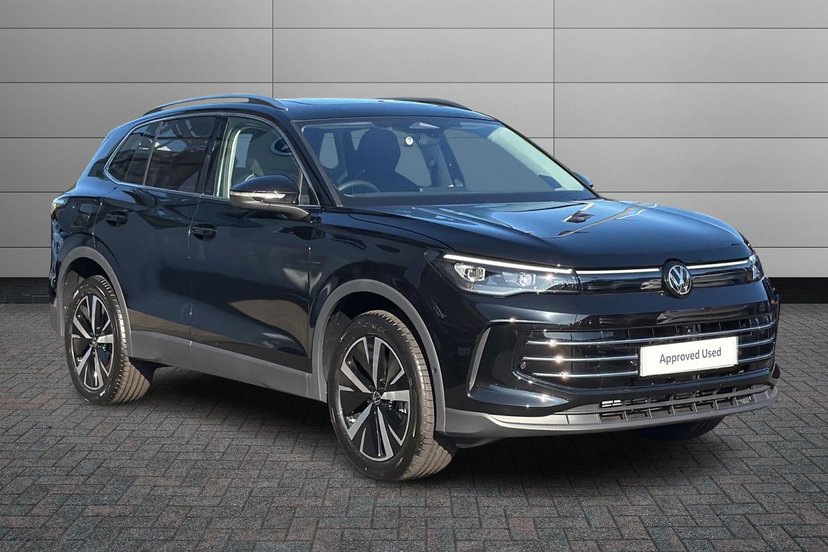 Volkswagen Tiguan listing photo