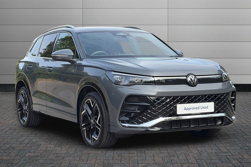 Volkswagen Tiguan listing photo