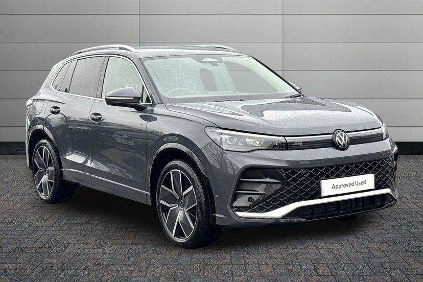 Volkswagen Tiguan listing photo