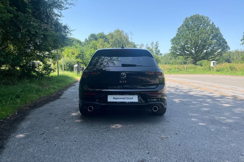 2026 Volkswagen Golf thumbnail 18