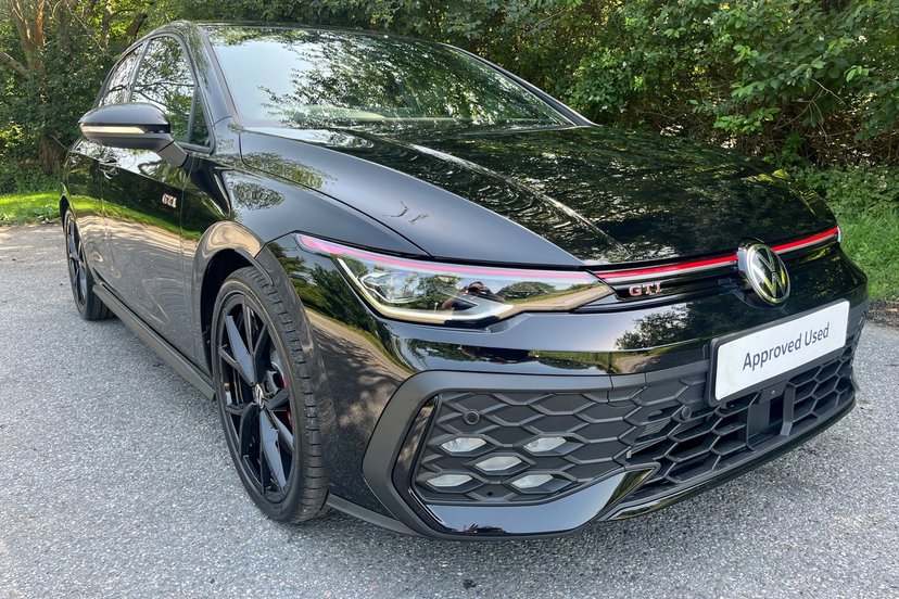 2026 Volkswagen Golf thumbnail 10