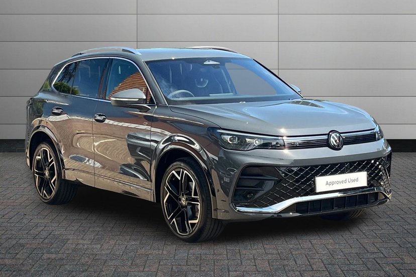 Volkswagen Tiguan listing photo