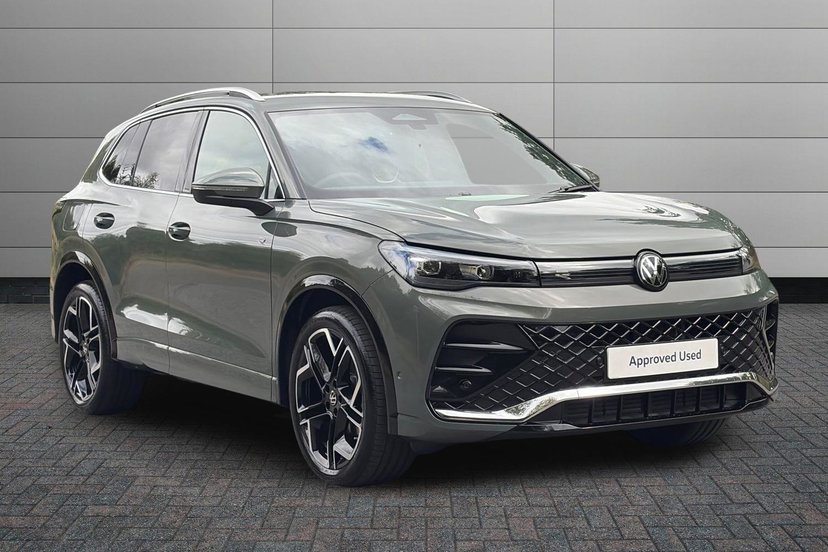 Volkswagen Tiguan listing photo