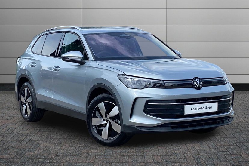 Volkswagen Tiguan listing photo