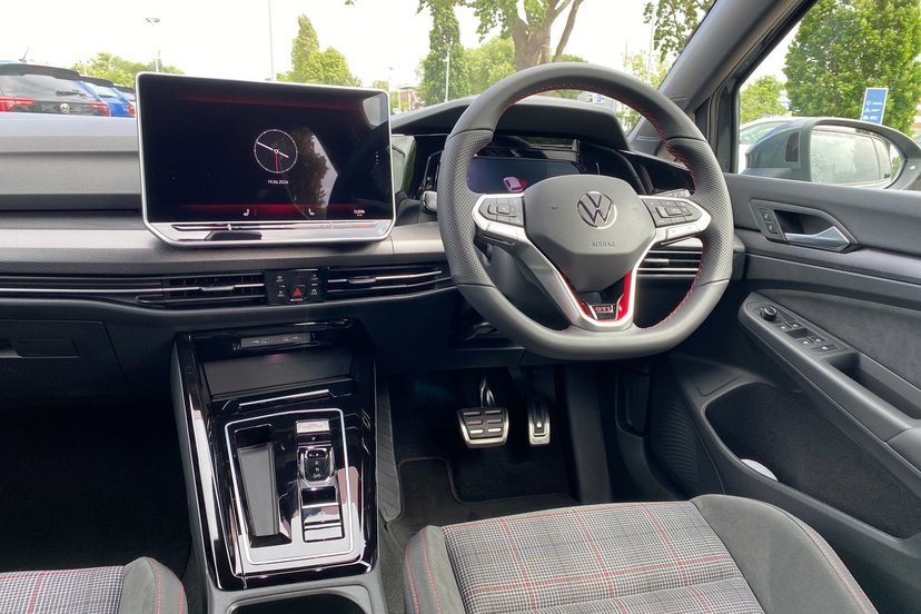 2026 Volkswagen Golf thumbnail 19