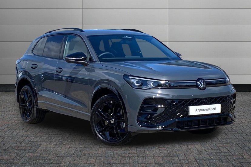Volkswagen Tiguan listing photo