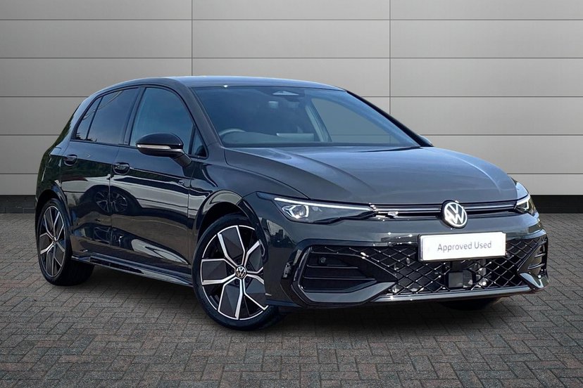 Volkswagen Golf listing photo
