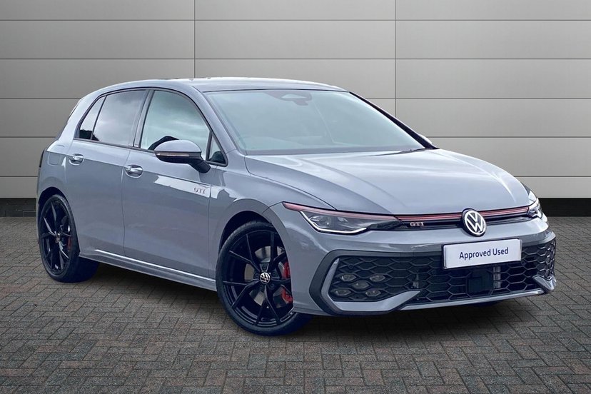 Volkswagen Golf listing photo