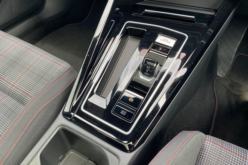 2026 Volkswagen Golf thumbnail 11