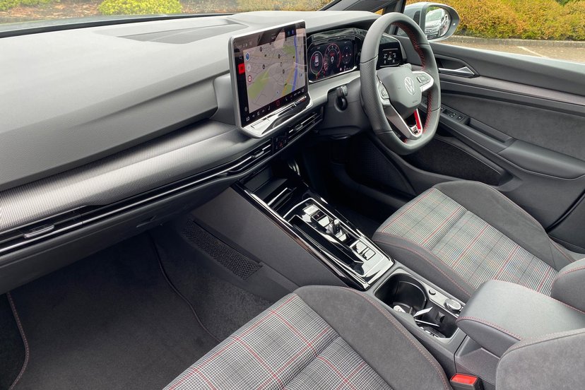 2026 Volkswagen Golf thumbnail 17