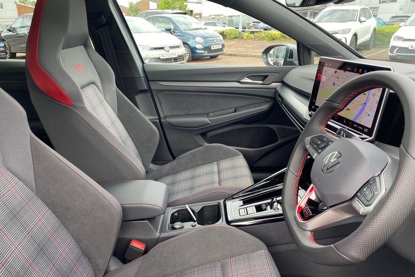 2026 Volkswagen Golf thumbnail 20