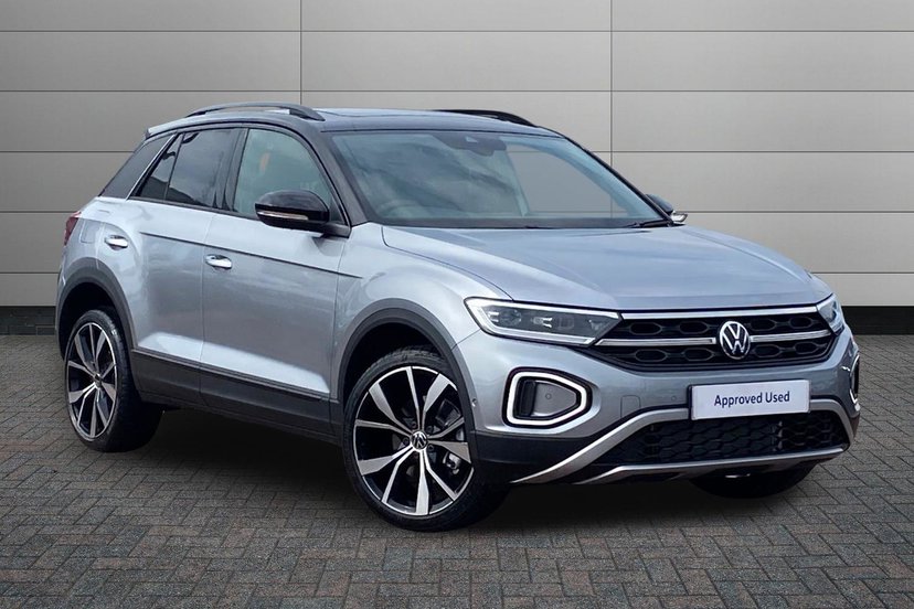 Volkswagen T-Roc listing photo