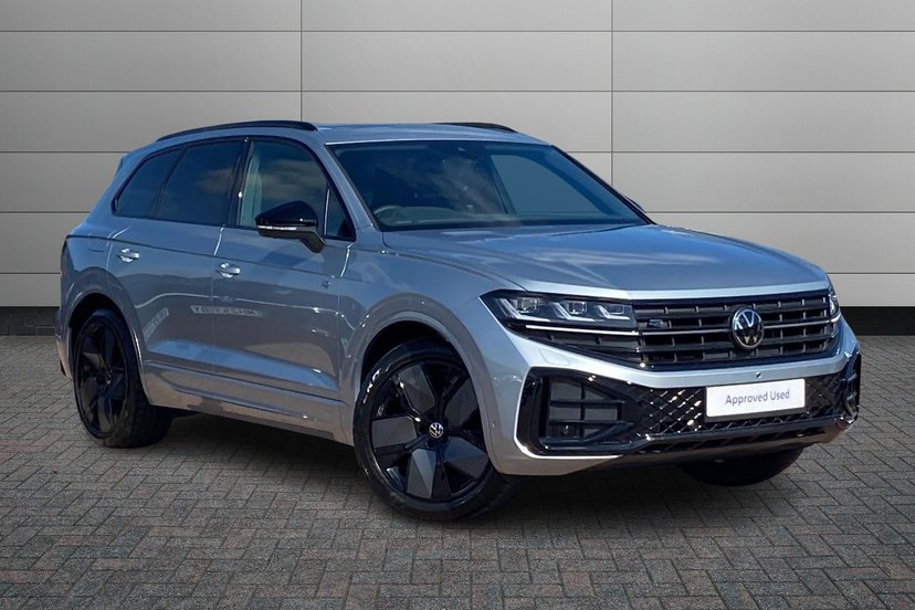 Volkswagen Touareg listing photo