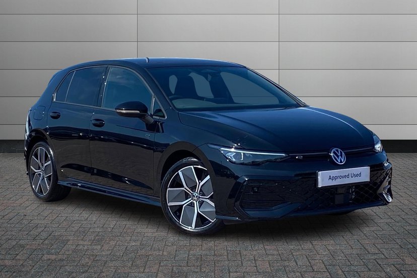 Volkswagen Golf listing photo