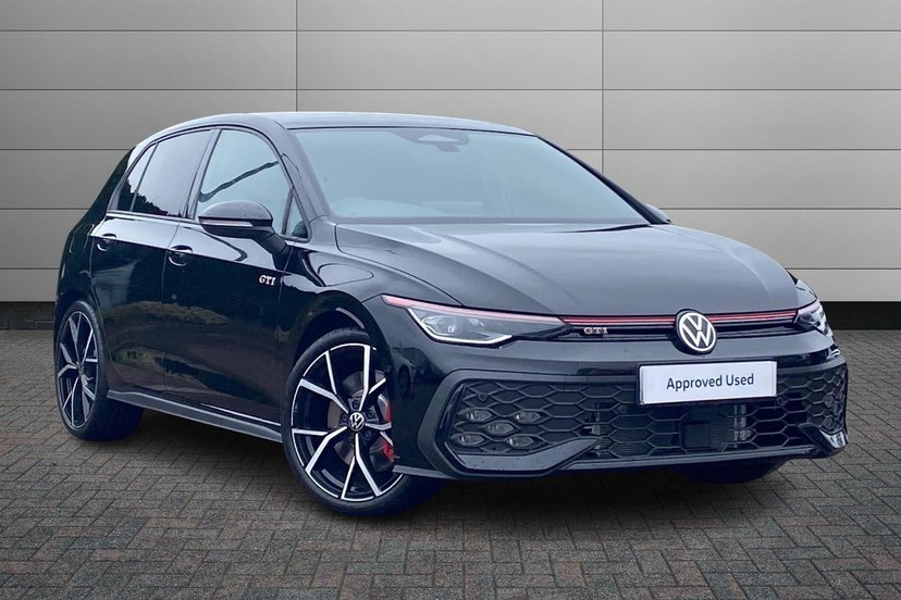 Volkswagen Golf listing photo