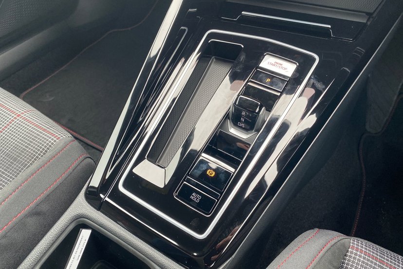 2026 Volkswagen Golf thumbnail 11