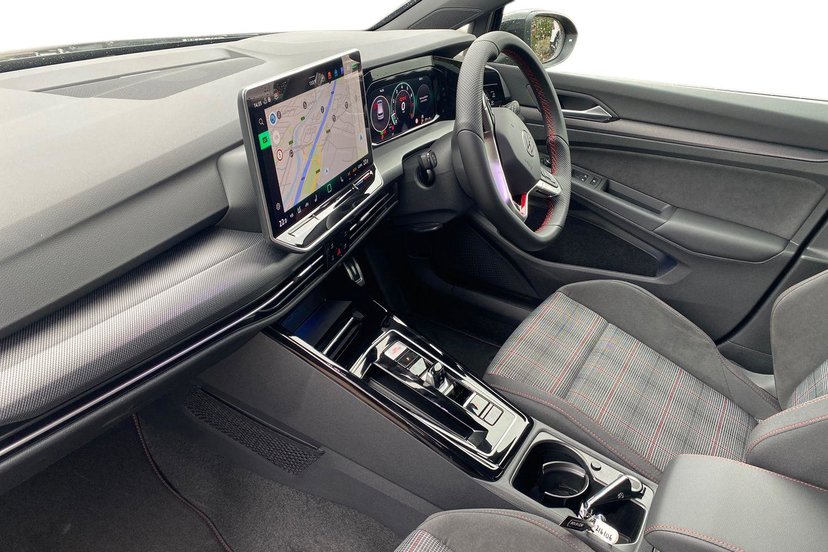 2026 Volkswagen Golf thumbnail 3