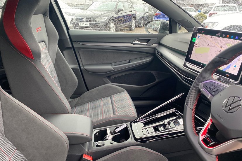 2026 Volkswagen Golf thumbnail 22