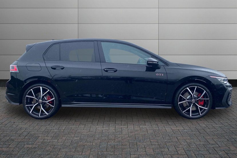 2026 Volkswagen Golf thumbnail 5