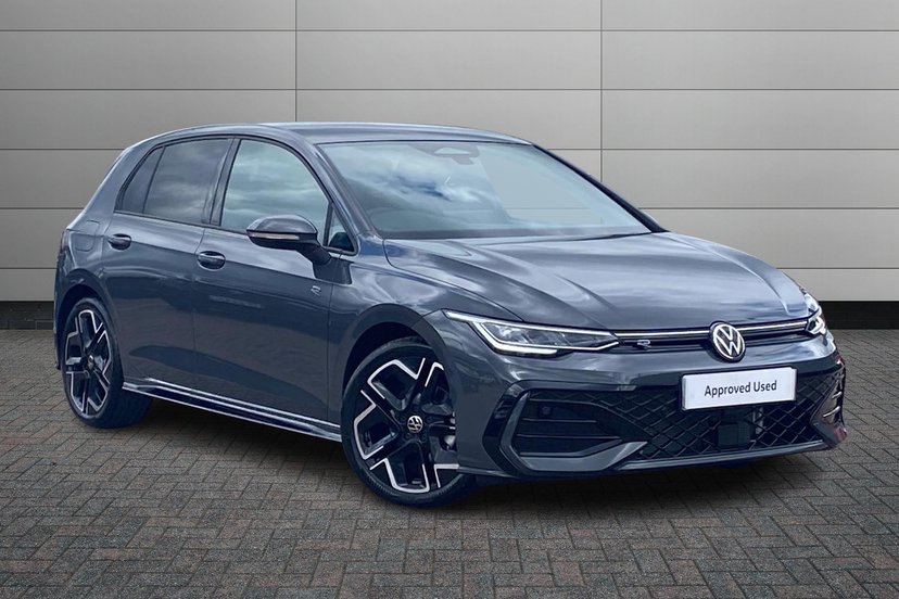 Volkswagen Golf listing photo